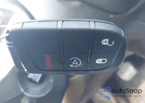 2016 Jeep Renegade Latitude z USA, uszkodzony, nr VIN ZACCJBBT2GPC66587